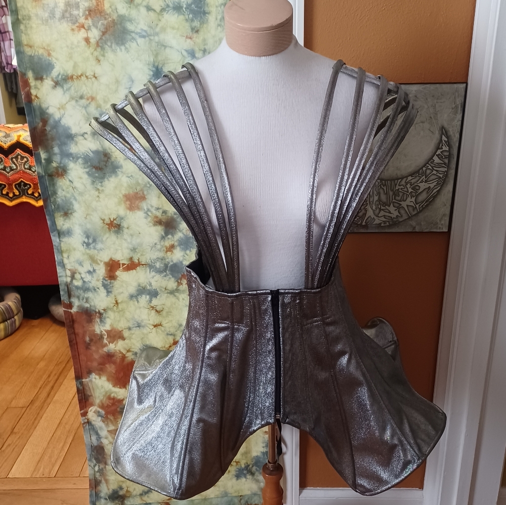 Charismatico Futuristic Silver Corset with Unique Straps Small